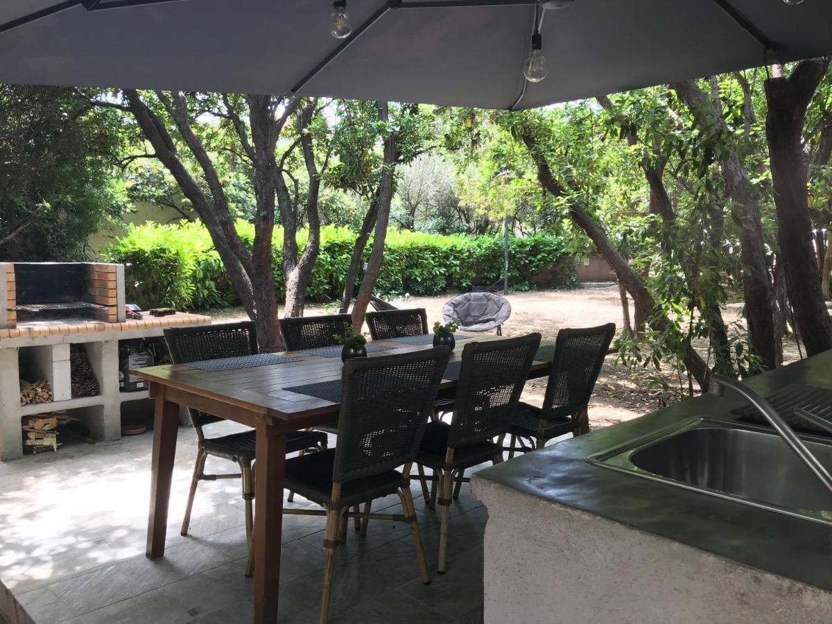 Le Clos Des Arbousiers Linguizzetta Bagian luar foto