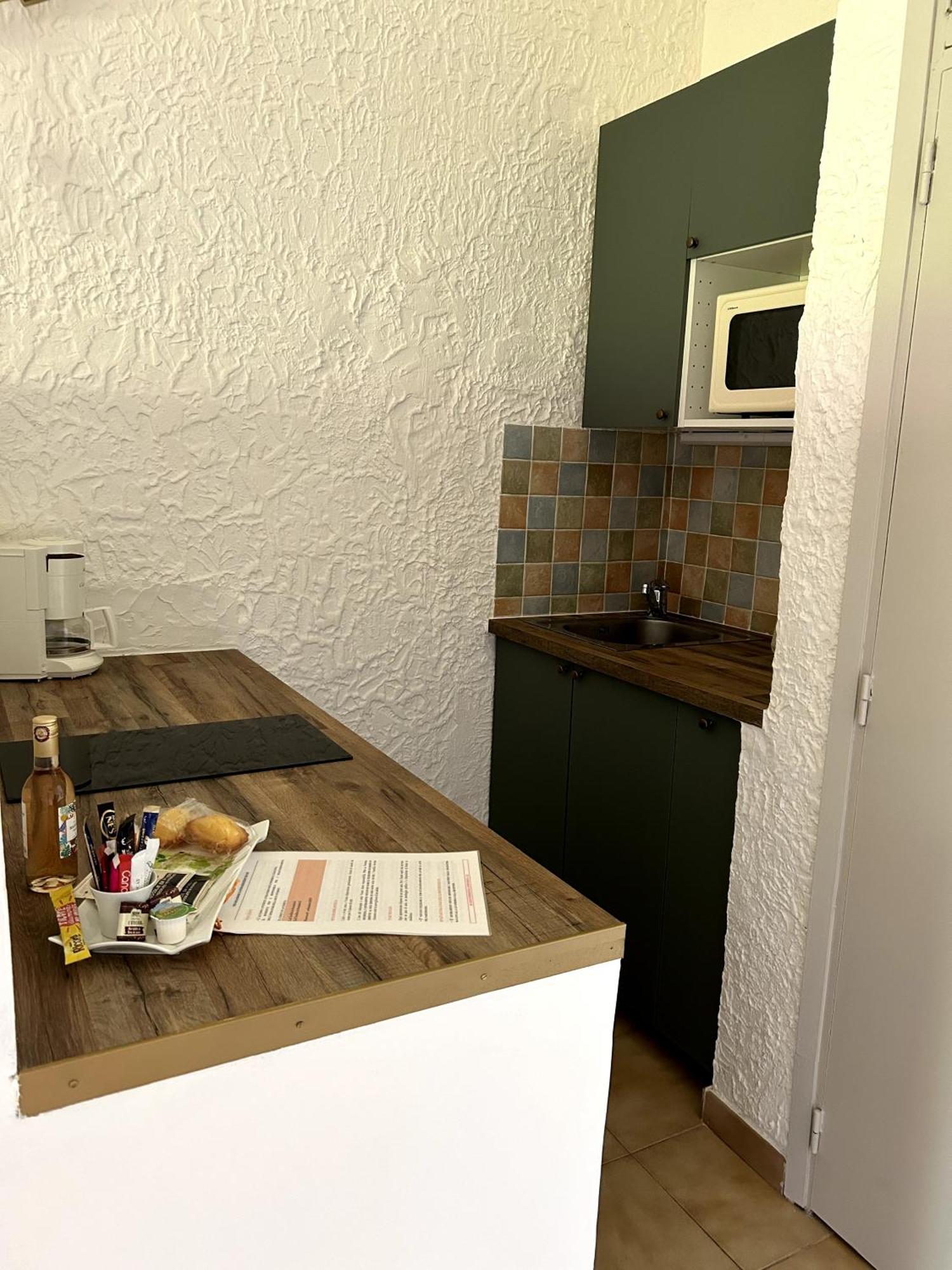 Le Clos Des Arbousiers Linguizzetta Bagian luar foto